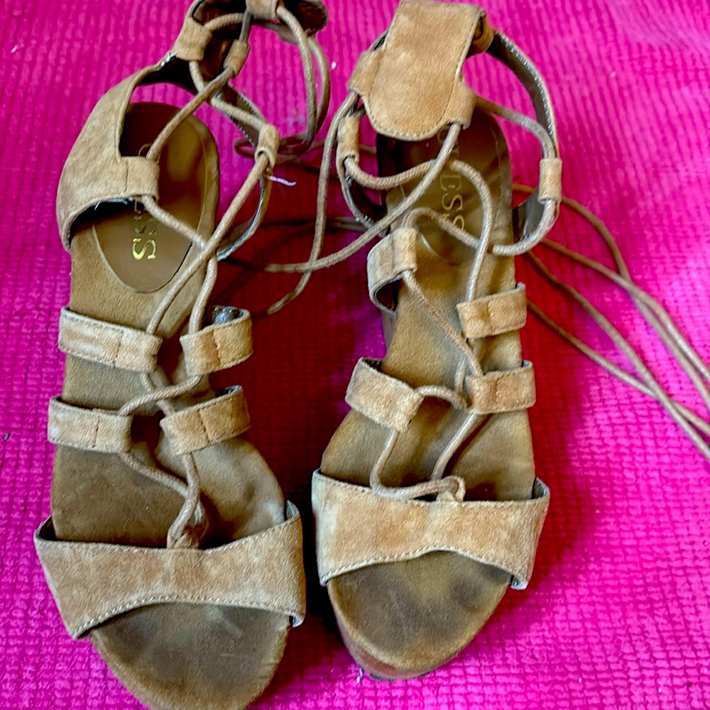 Guess suede sandals sz 6m